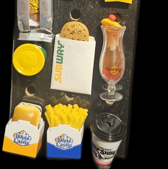 Foodie Mini Brands Pins! - Mystery Pick Pins! - Picture 5 of 7